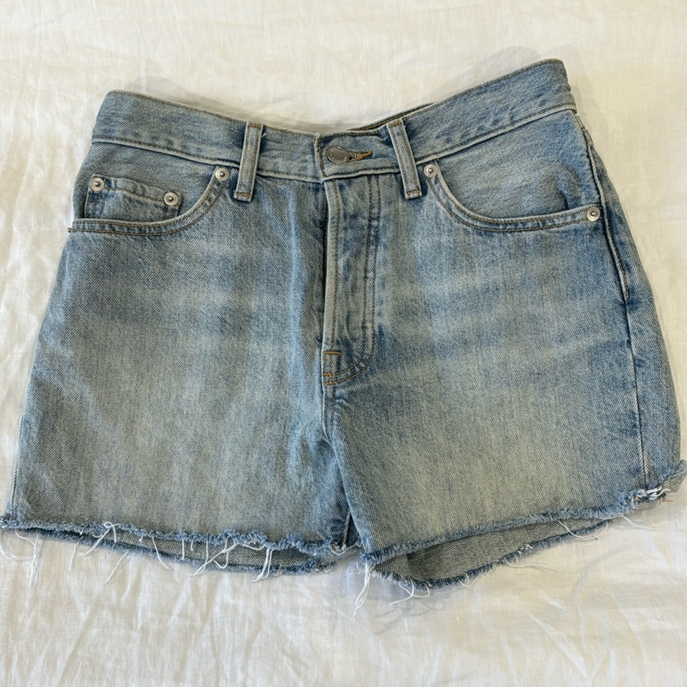 Everlane 90’s Relaxed Shorts